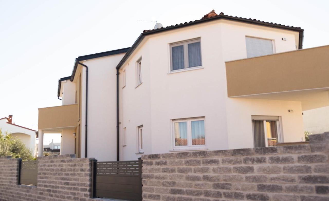 Paganor Apartments Pula Exterior photo
